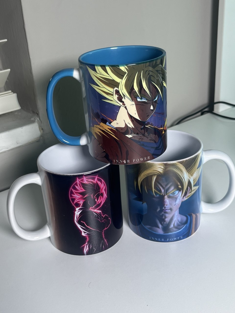 Taza Anime Personalizada 11oz – Diseño Energía Poder | Regalo para Fans